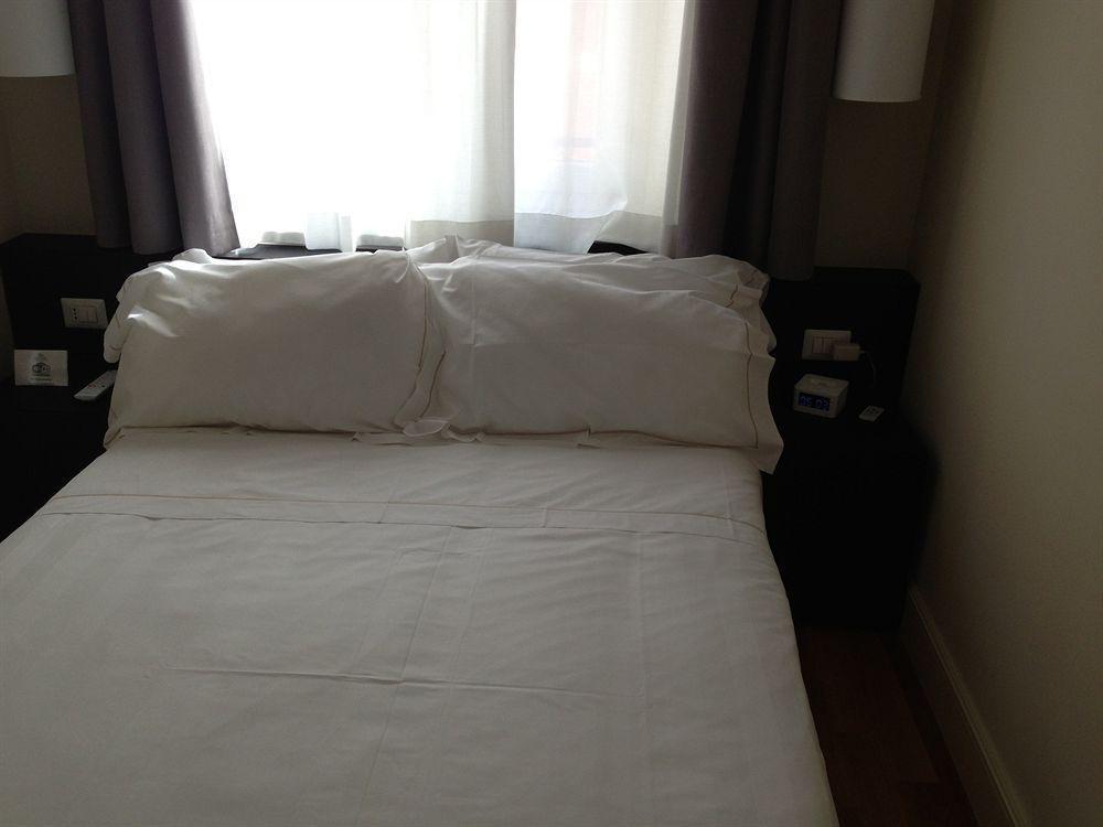 Rhome Terminal Guest House روما المظهر الخارجي الصورة