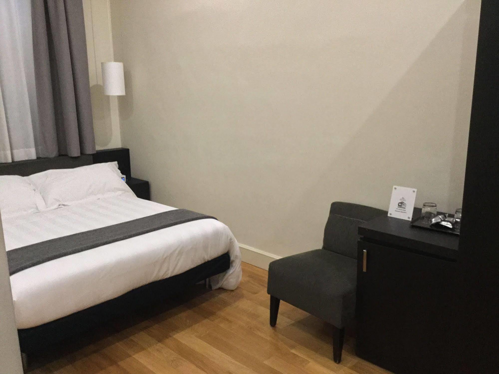 Rhome Terminal Guest House روما المظهر الخارجي الصورة