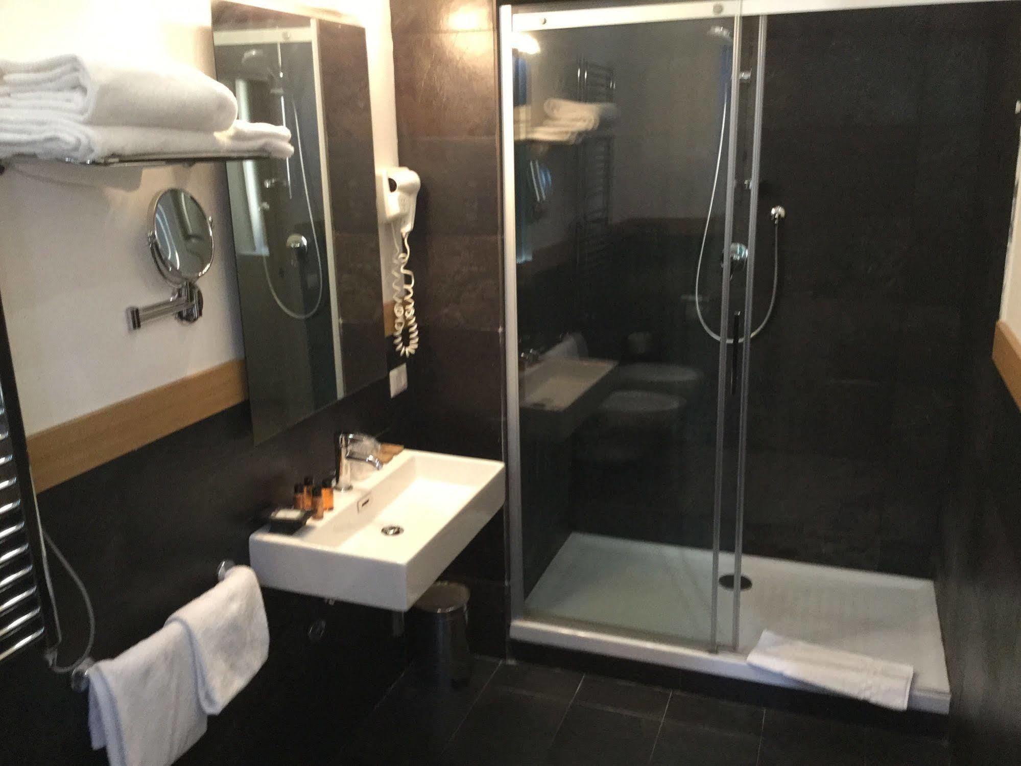 Rhome Terminal Guest House روما المظهر الخارجي الصورة